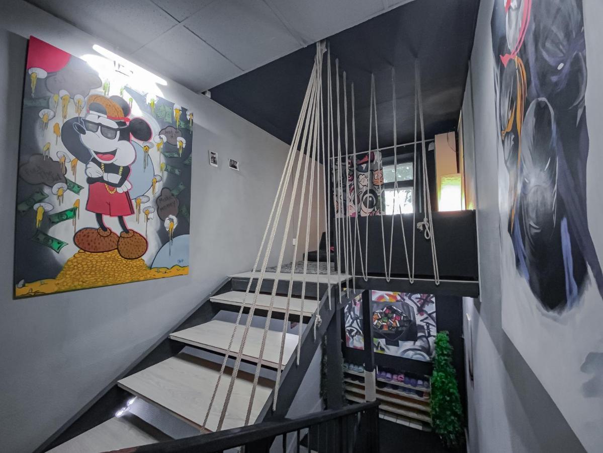 Capsule Hostel Yes Москва Екстер'єр фото