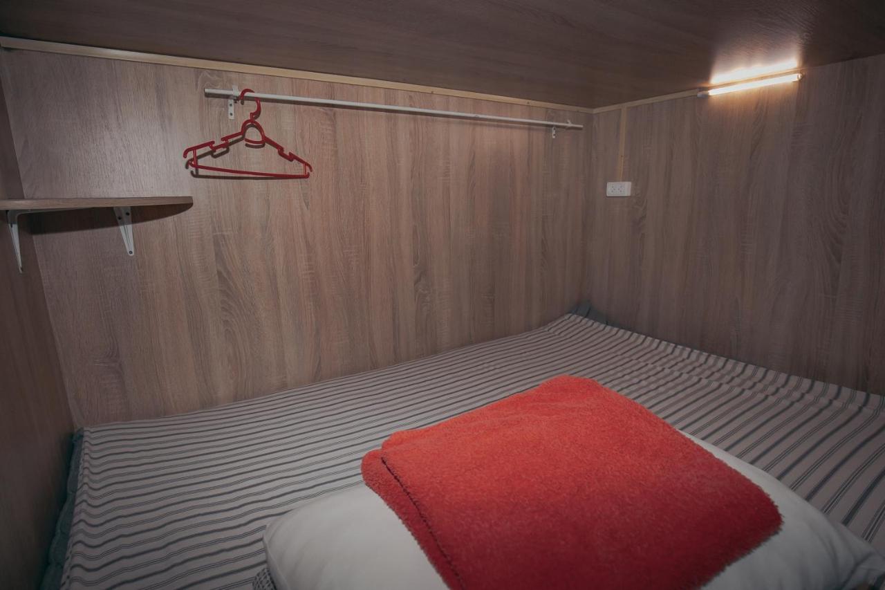 Capsule Hostel Yes Москва Екстер'єр фото